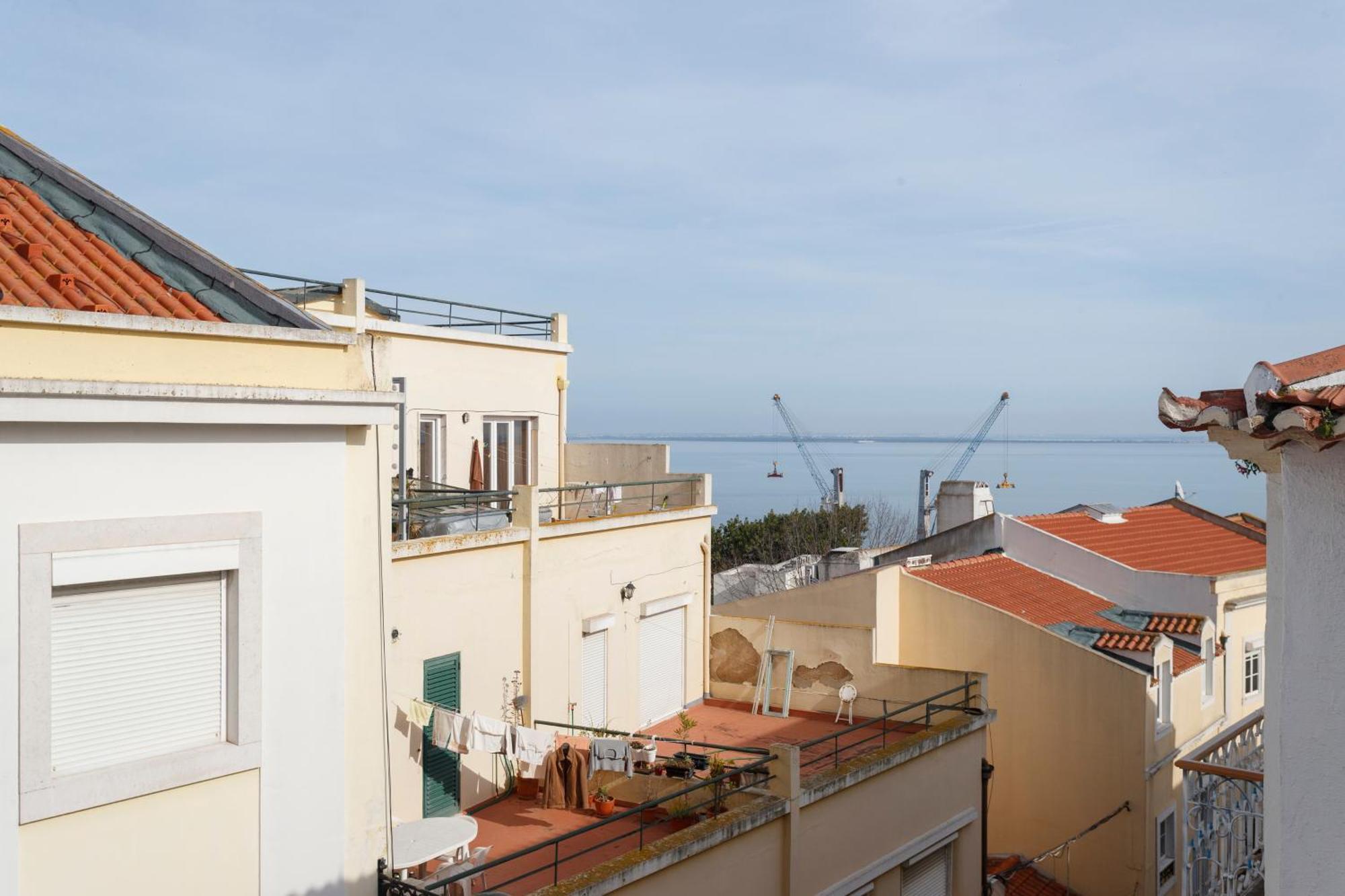 Barbadinhos Apartments In Lisbon Historic Neighborhood エクステリア 写真
